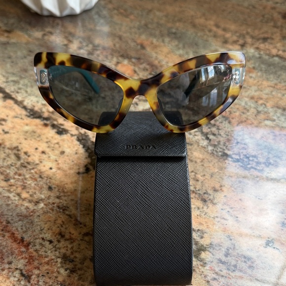 Prada Tortoiseshell Frame Sunglasses with Teal Temples - Picture 2 of 6